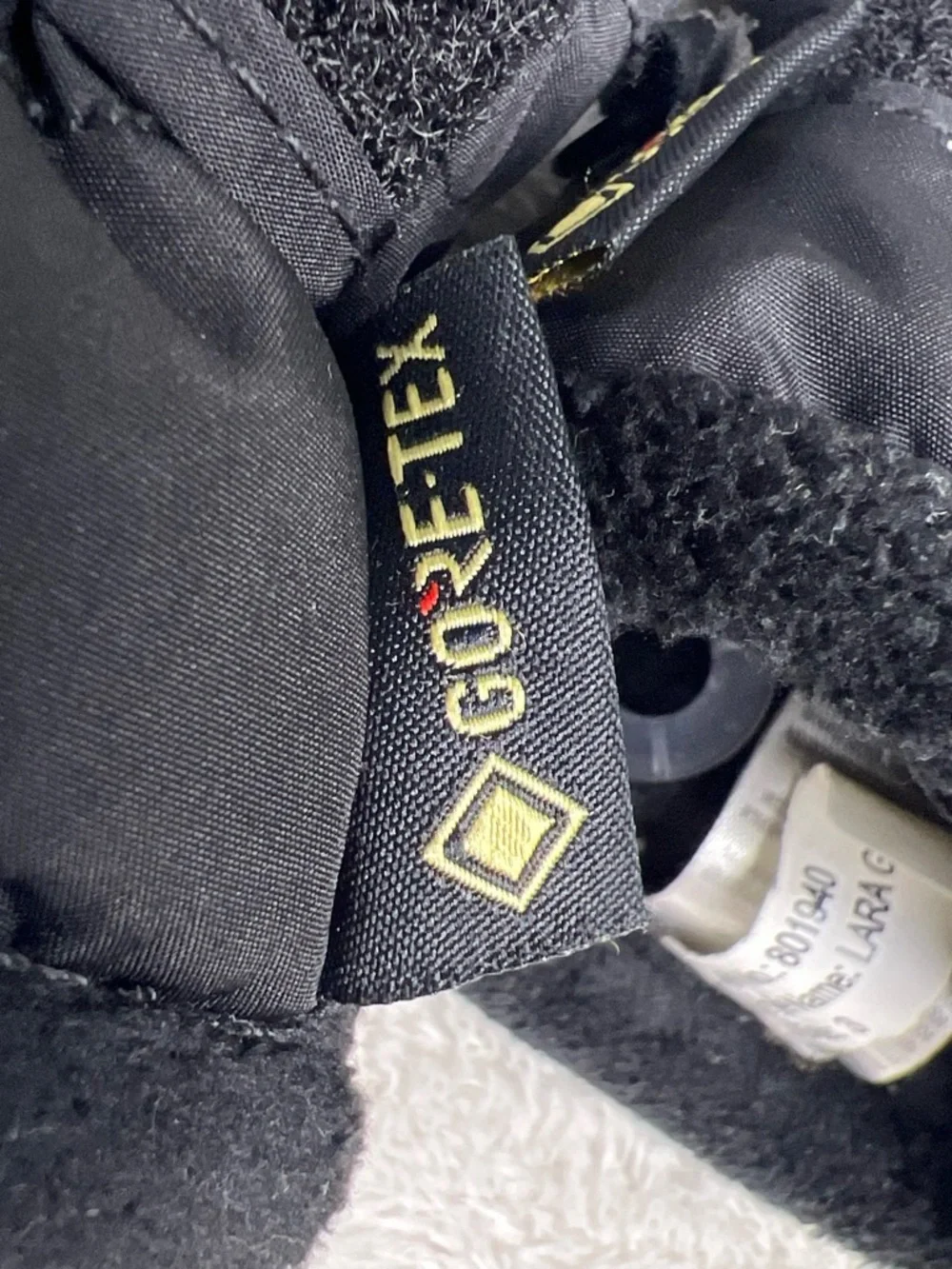 Ziener black Lara GTX size 3 ski gloves Gore-Tex